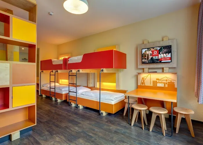 Meininger Center Hotel 3*