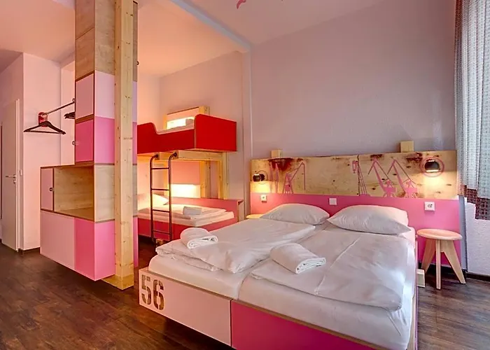 Meininger Center Hotel 3*