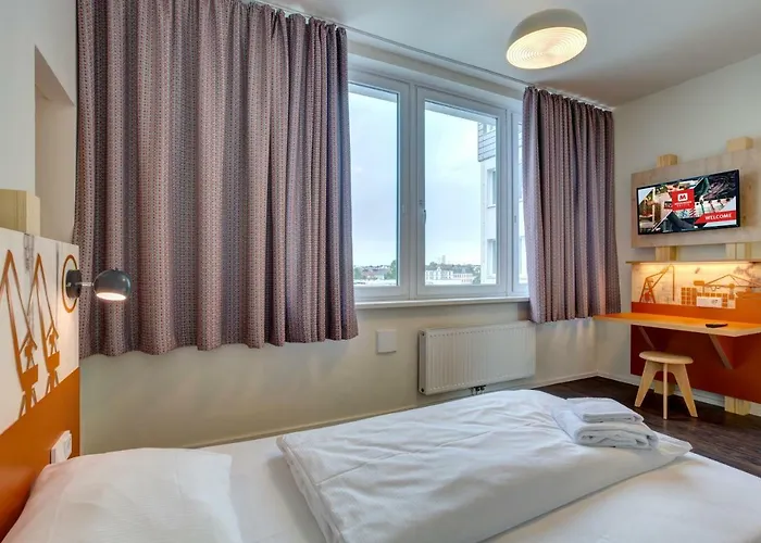 Hotel Meininger Center 3*